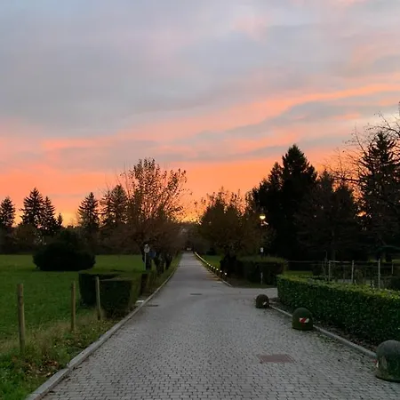 بيت ضيافة L'antica Corte Lazzago