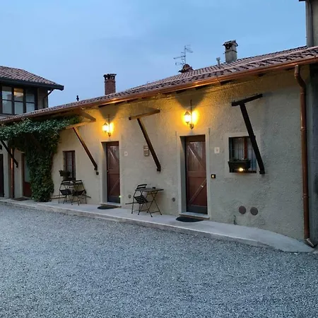L'antica Corte Lazzago Guest house *