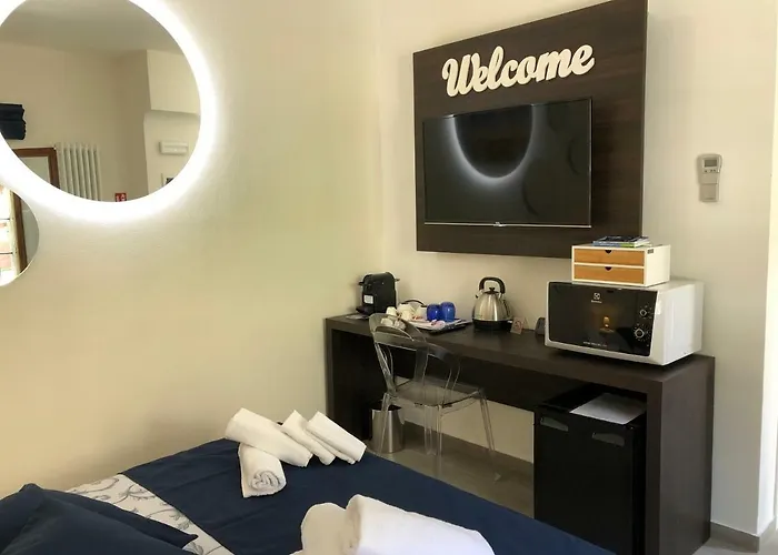 Πανσιόν L'antica Corte Lazzago 3*