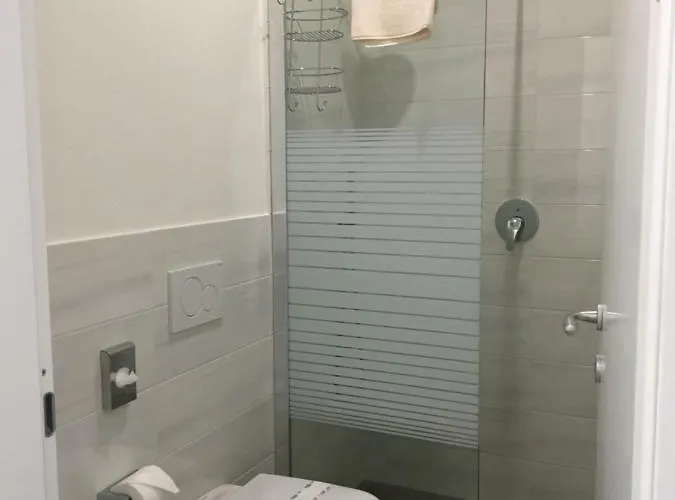L'antica Corte Lazzago בית הארחה 4*