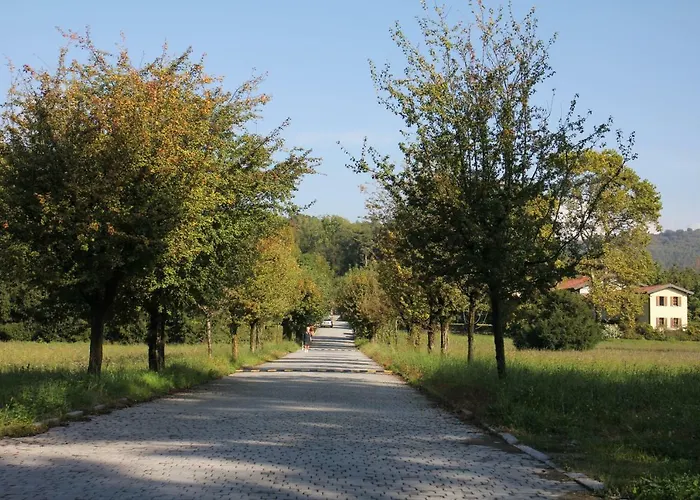 L'antica Corte Lazzago Pensjonat 4*